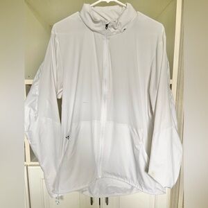 Lululemon Men’s White Windbreaker Size Large